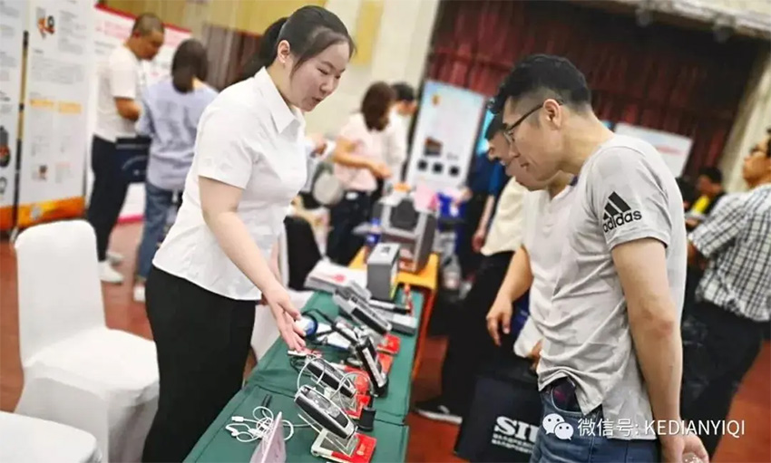 戳我試試